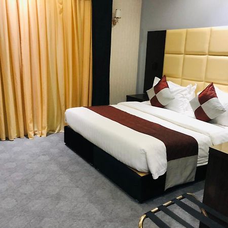 M Platinum Hotel Medina Esterno foto