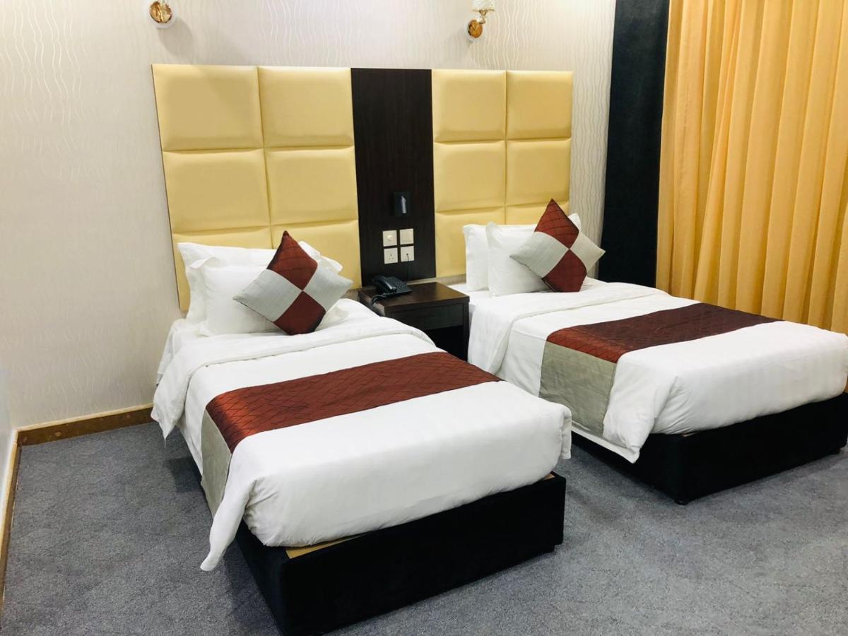 M Platinum Hotel Medina Esterno foto